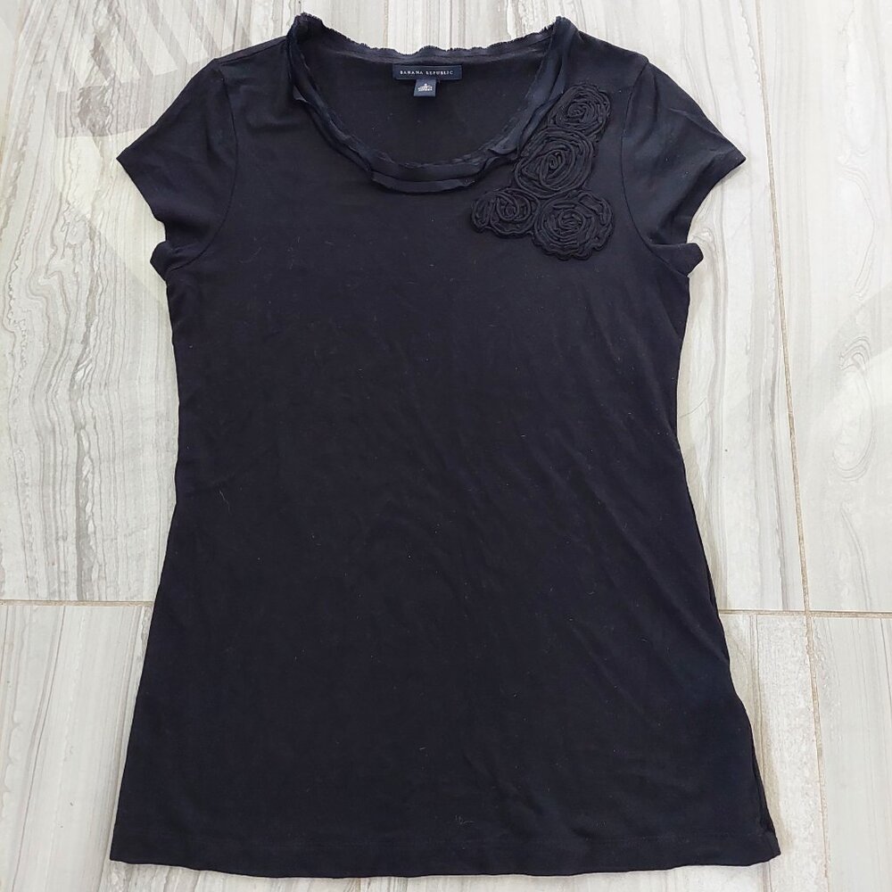 Banana Republic Classic Black Ribbon Flower Short Sleeve Top, Sz S